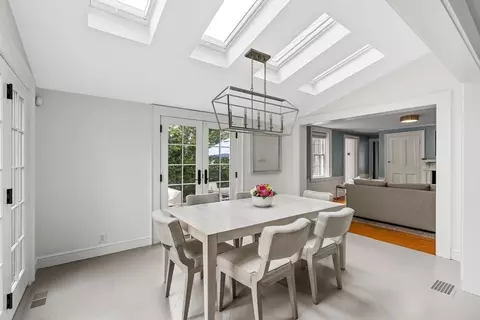 37 Lincoln St, Hingham, MA 02043 photo 8