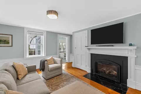 37 Lincoln St, Hingham, MA 02043 photo 11
