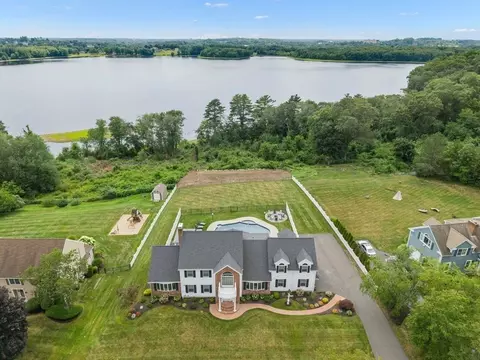 View/Area - 14 Lakeview Ave, Danvers, MA 01923 photo 1 of 2