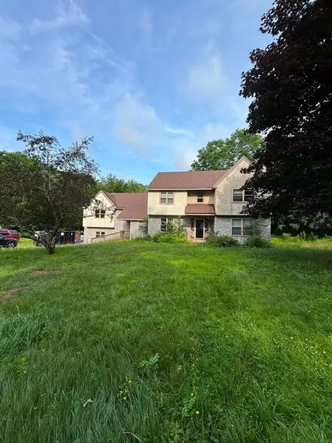 10 Patricia Ann Dr, Haverhill, MA 01830