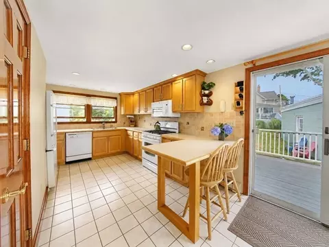 Kitchen - 36 Hampton Cir, Hull, MA 02045 photo 2 of 2