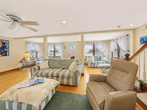 Living - 36 Hampton Cir, Hull, MA 02045 photo 2 of 4