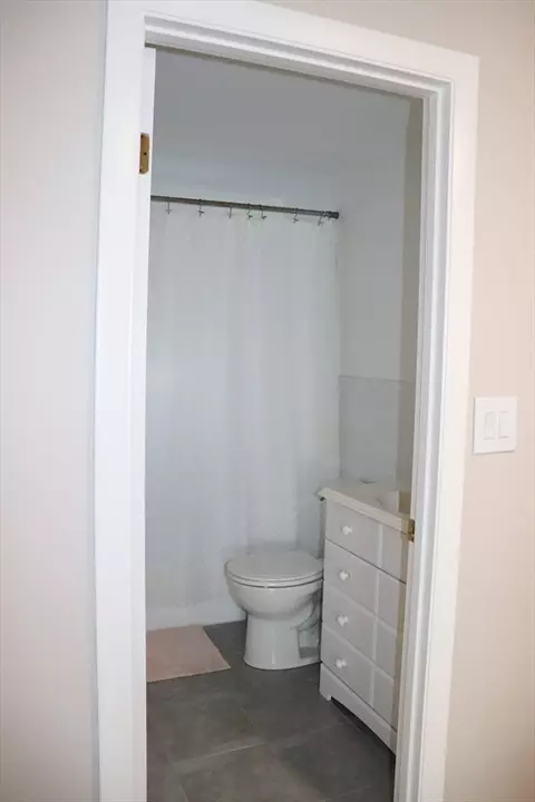 Bath - 84 Durham Rd #84, Dedham, MA 02026 photo 2 of 2