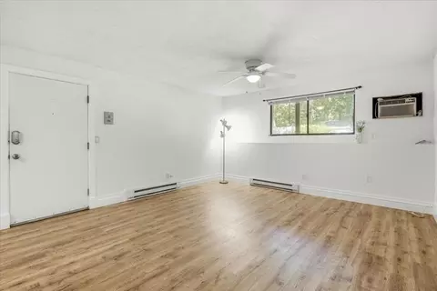 Living - 976 Plain #54, Marshfield, MA 02050 photo 5 of 11