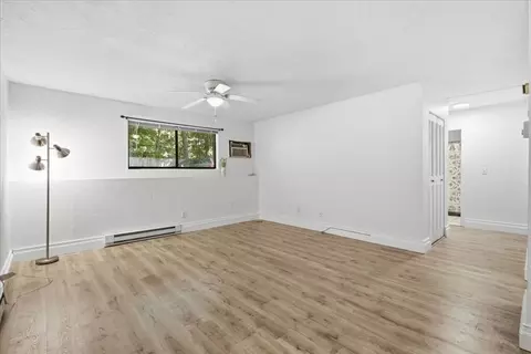 Living - 976 Plain #54, Marshfield, MA 02050 photo 9 of 11