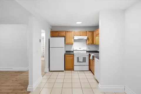 Kitchen - 976 Plain #54, Marshfield, MA 02050 photo 2 of 4