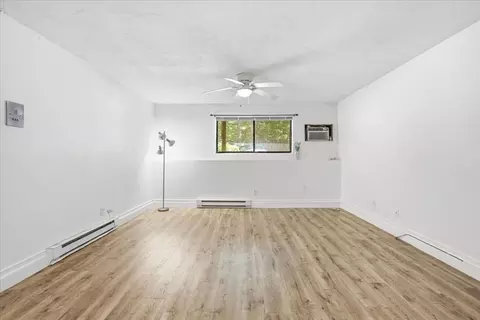 Living - 976 Plain #54, Marshfield, MA 02050 photo 6 of 11