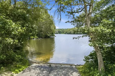 View/Area - 32 Shields Rd, Mashpee, MA 02649 photo 1 of 7