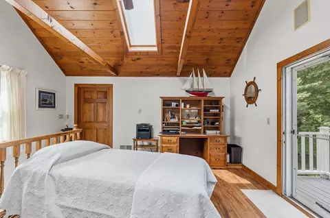 Bedroom - 32 Shields Rd, Mashpee, MA 02649 photo 7 of 8