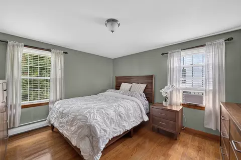 Bedroom - 458 Orswell St, Fall River, MA 02721 photo 3 of 6