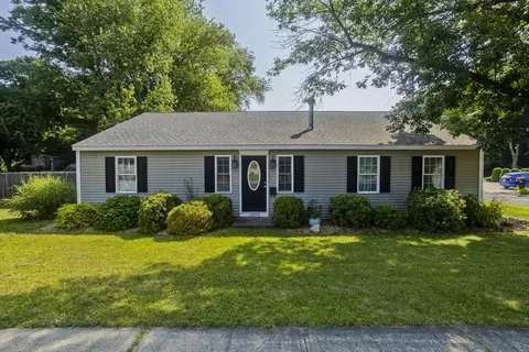 1075 Main St, Agawam, MA 01001