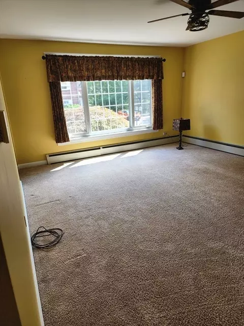 Living - 39 Everett Ave, Webster, MA 01570 photo 3 of 3