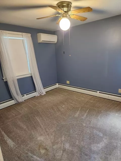 Bedroom - 39 Everett Ave, Webster, MA 01570 photo 5 of 6