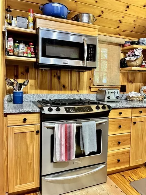 12 Lambs Cove Rd, Phillipston, MA 01331 photo 13