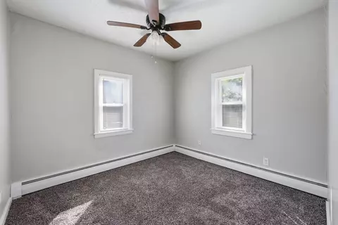Bedroom - 94 Upland St, Springfield, MA 01104 photo 2 of 5