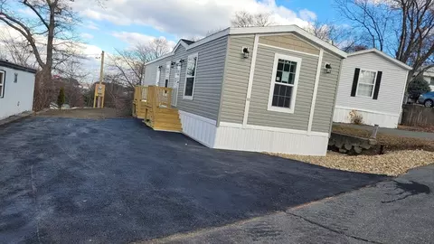 161 Newbury #32, Peabody, MA 01960