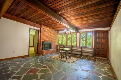 Living - 12 Stage Rd, Westhampton, MA 01027 photo 4 of 5