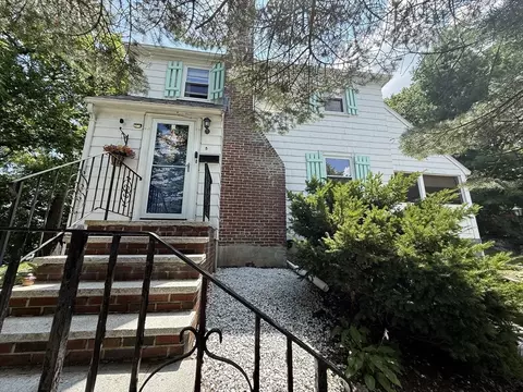 8 Myopia Rd, Boston, MA 02136