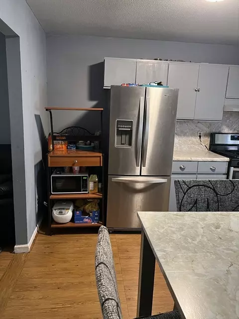17-19 Webster St, Springfield, MA 01104 photo 4