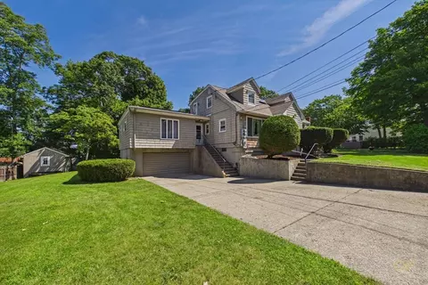 Exterior - 844 Hood St, Fall River, MA 02720 photo 3 of 9
