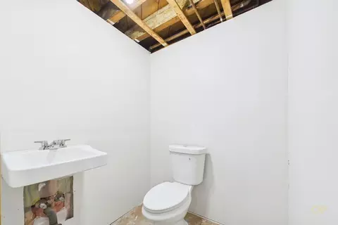 Bath - 844 Hood St, Fall River, MA 02720 photo 4 of 4