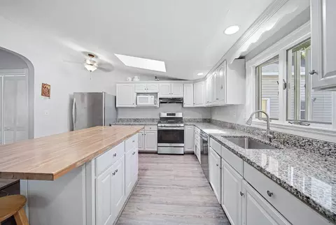 Kitchen - 3 Smith Ave, Methuen, MA 01844 photo 3 of 3