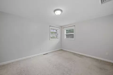 Bedroom - 1 Minerva St, Worcester, MA 01604 photo 2 of 6