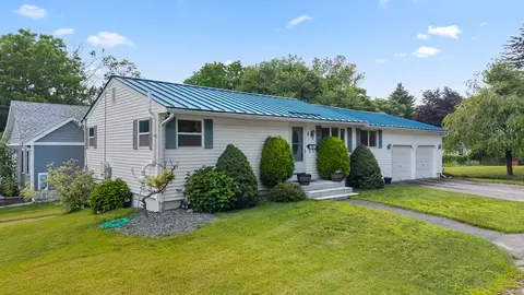 Exterior - 1 Minerva St, Worcester, MA 01604 photo 2 of 9