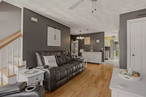 Entry Way - 5239 N Main St #18, Fall River, MA 02720 photo 2 of 9