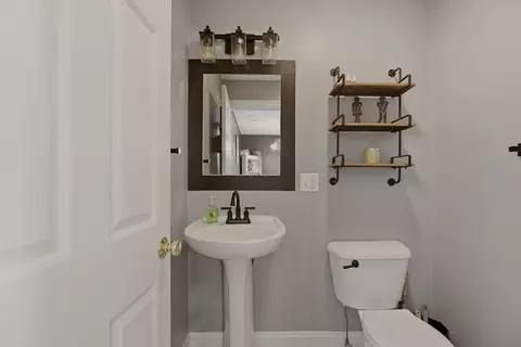 Bath - 5239 N Main St #18, Fall River, MA 02720 photo 1 of 3