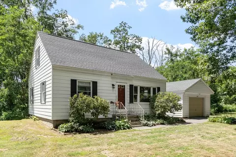 430 Williams Rd, Fitchburg, MA 01420