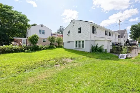 Exterior - 799 Franklin St, Worcester, MA 01604 photo 6 of 6