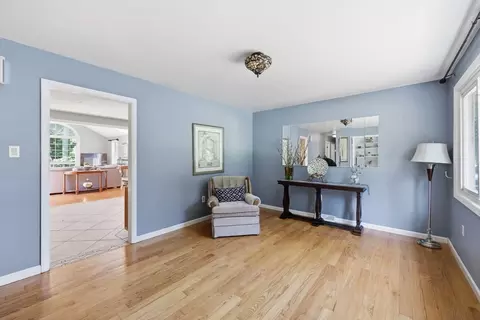 Living - 37 Squirrel Rd, Springfield, MA 01108 photo 1 of 6