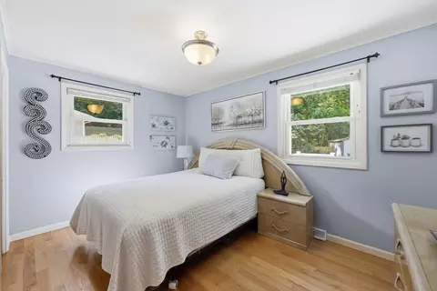Bedroom - 37 Squirrel Rd, Springfield, MA 01108 photo 2 of 4