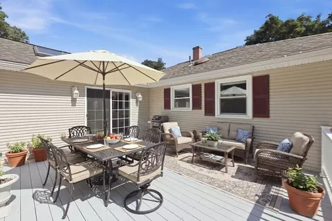 Exterior - 37 Squirrel Rd, Springfield, MA 01108 photo 4 of 10