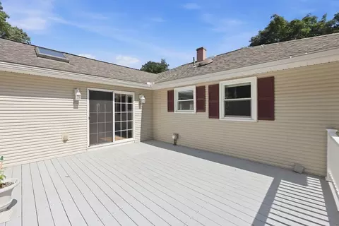 Exterior - 37 Squirrel Rd, Springfield, MA 01108 photo 3 of 10