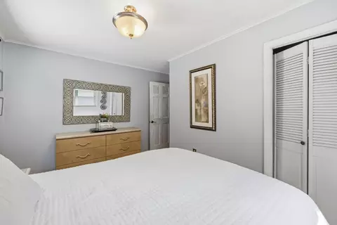 Bedroom - 37 Squirrel Rd, Springfield, MA 01108 photo 1 of 4