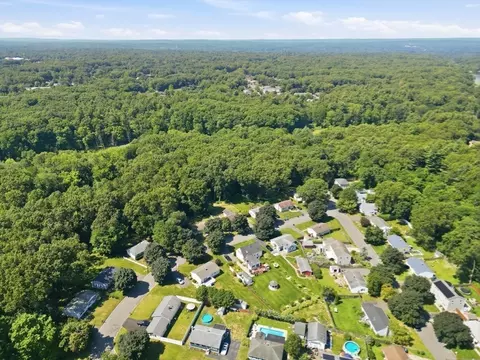 View/Area - 37 Squirrel Rd, Springfield, MA 01108 photo 4 of 5