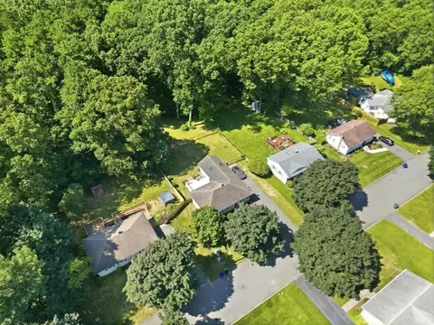 View/Area - 37 Squirrel Rd, Springfield, MA 01108 photo 2 of 5