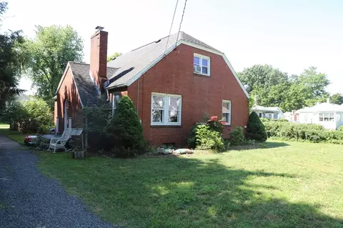 749 Mill St, Feeding Hills, MA 01030