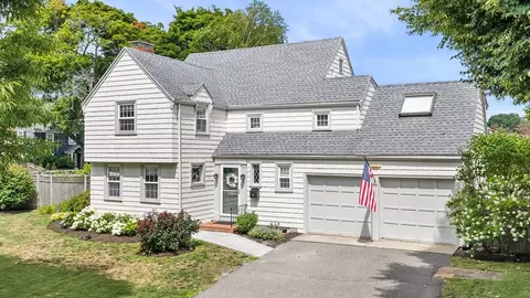 99 Tedesco St, Marblehead, MA 01945