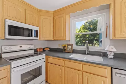 Kitchen - 5 Noel Rd, Andover, MA 01810 photo 1 of 1
