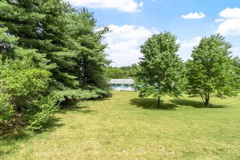 Exterior - 5 Noel Rd, Andover, MA 01810 photo 7 of 12