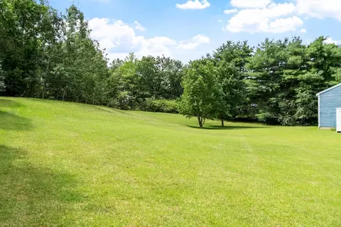 Exterior - 5 Noel Rd, Andover, MA 01810 photo 6 of 12