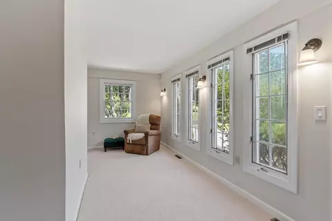 Entry Way - 5 Noel Rd, Andover, MA 01810 photo 3 of 5