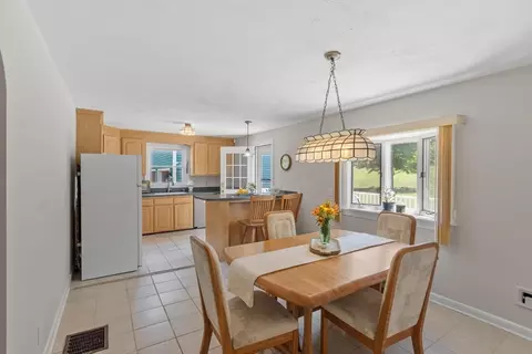 Dining - 5 Noel Rd, Andover, MA 01810 photo 2 of 4