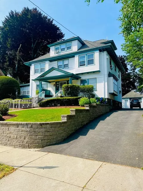 32 Sagamore Ave, Medford, MA 02155