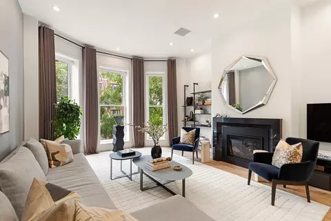 7 Marlborough St #1, Boston, MA 02116