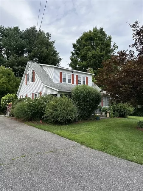 373 College Hwy, Southwick, MA 01077
