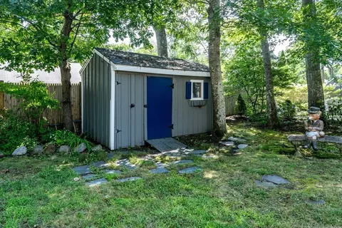 Exterior - 6 Security St, Hyannis, MA 02601 photo 11 of 16